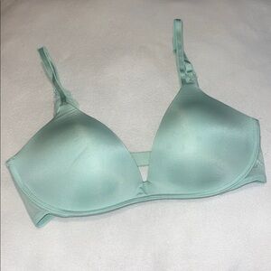 Victoria's Secret Light Green Bra
